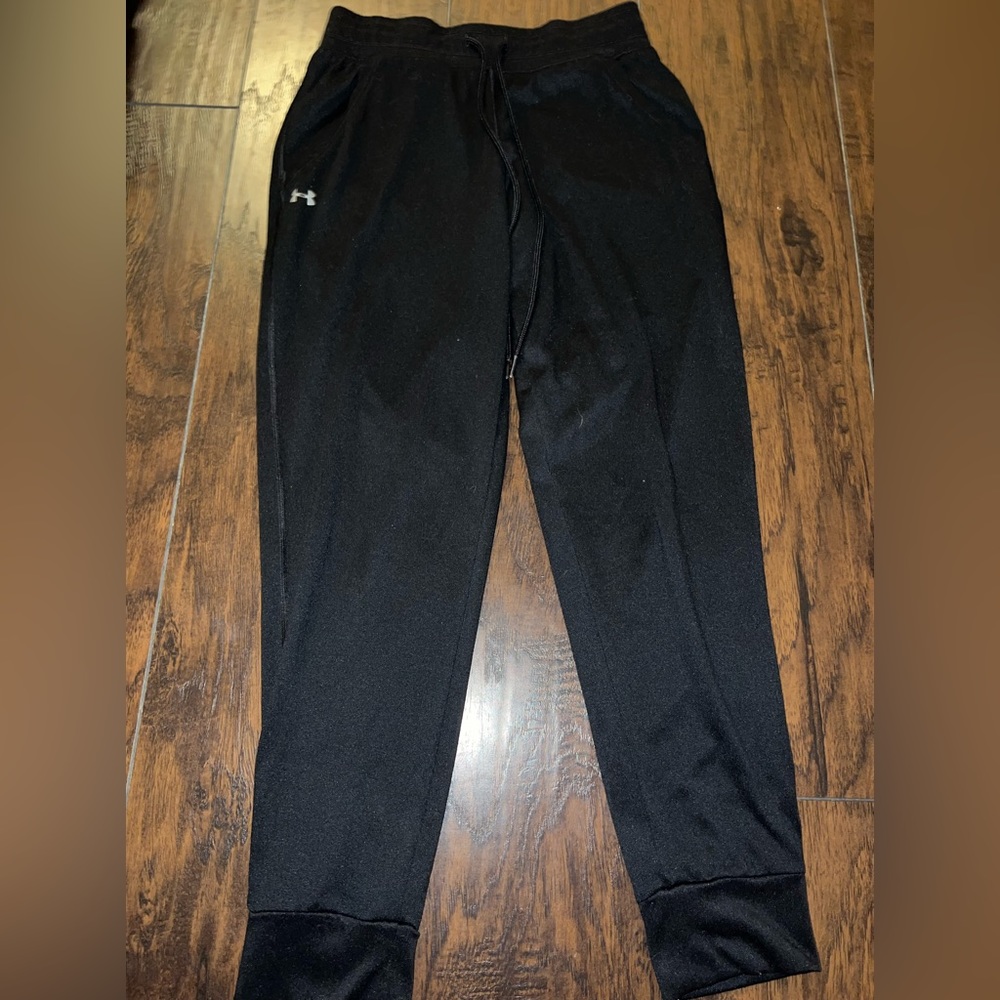 Black Under Armour joggers
